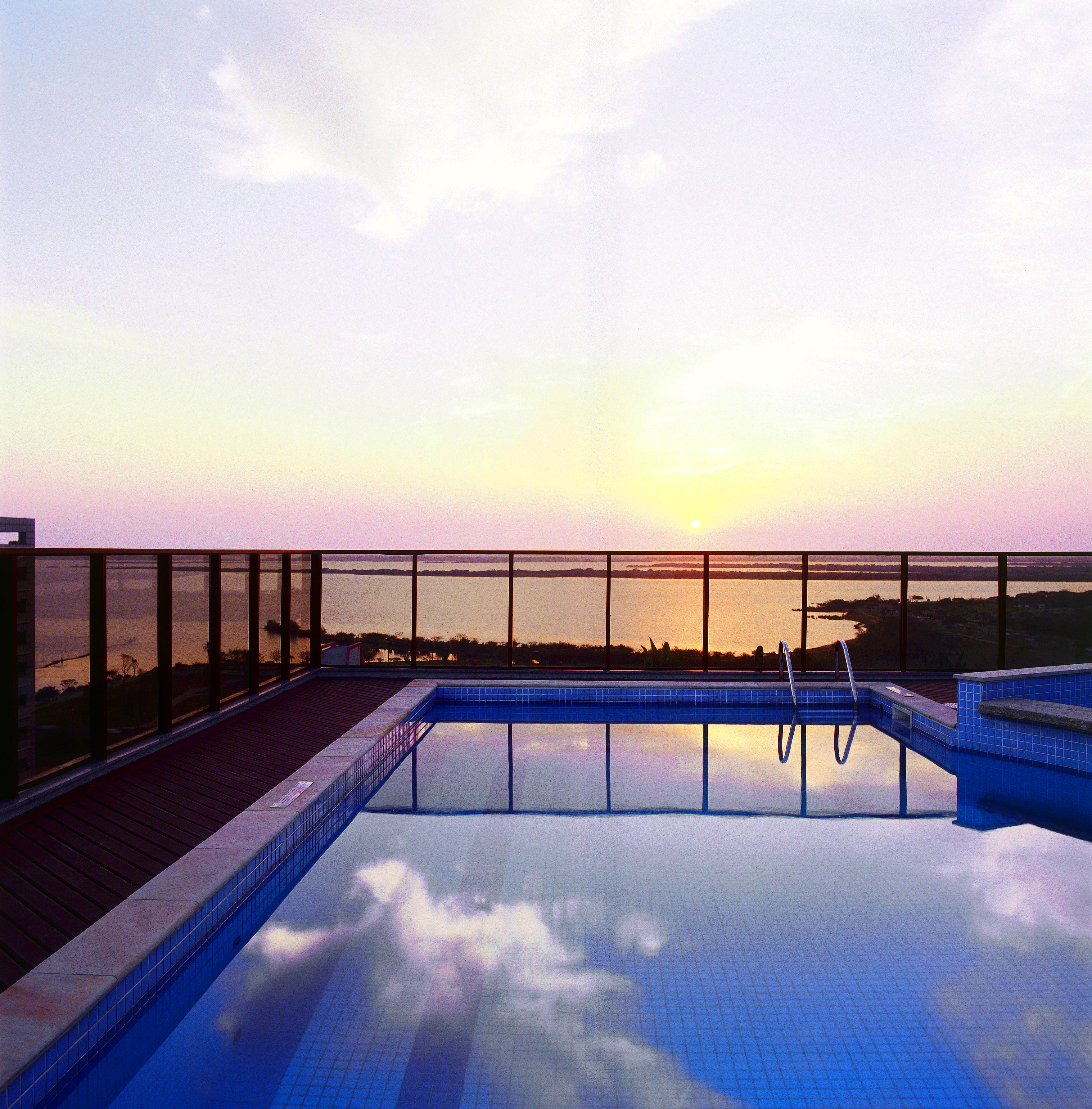 Intercity Porto Alegre Praia De Belas Экстерьер фото
