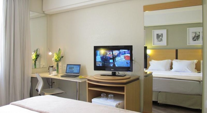 Intercity Porto Alegre Praia De Belas Экстерьер фото