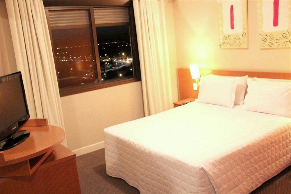 Intercity Porto Alegre Praia De Belas Экстерьер фото